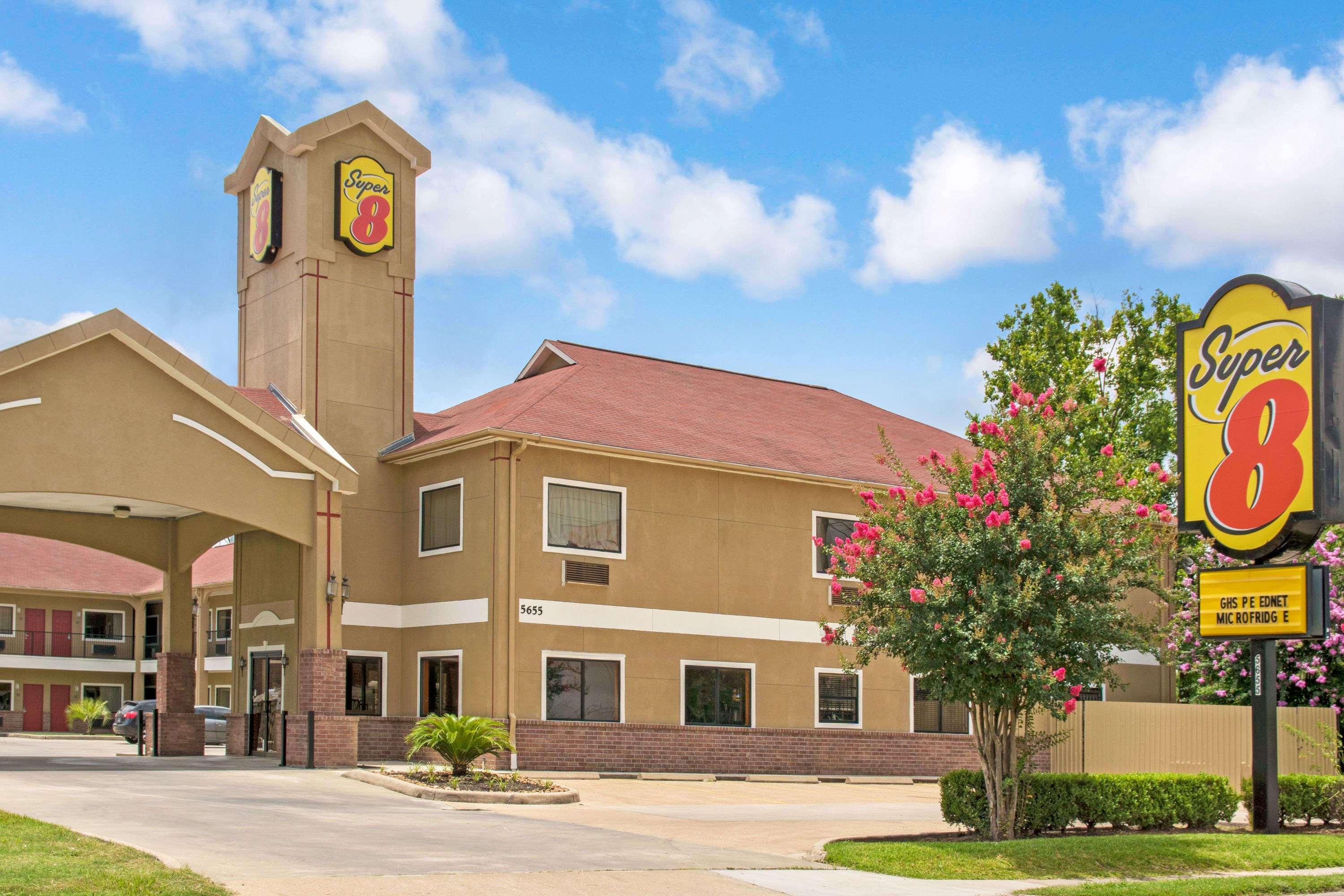 Super 8 By Wyndham Houston/Brookhollow Nw Eksteriør billede